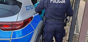 Zaczepiał dzieci pod szkołą, policja go namierzyła