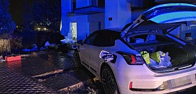 Elektrykiem wjechała w dom