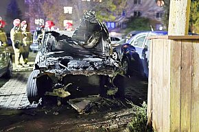 BMW stanęło w płomieniach-2668