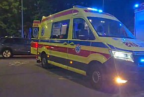 Wypadek na rondzie. Zderzenie forda z motocyklem-108594