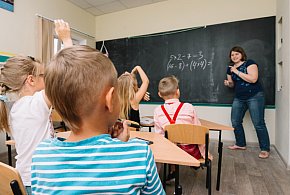 Nowy przedmiot szkolny dzieli Polaków. Kluczowa data właśnie nadeszła-108985