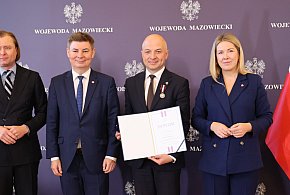 Burmistrz Daniel Putkiewicz odznaczony za zasługi dla s - 109108