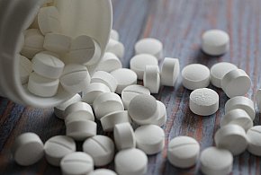 Popularny lek znika z aptek. GIF ostrzega: natychmiast oddaj go do apteki-109424