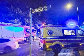 Zapatrzył się w telefon i wszedł pod samochód-109676