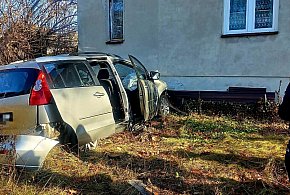 Stracił panowanie nad autem! Chwile grozy w Pracach Małych-109706