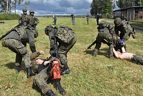 Setki tysięcy Polaków pójdą na szkolenie. Wojsko otwiera drzwi dla cywilów-109753