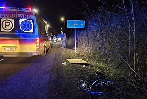 Zderzenie samochodu z rowerzystą. Poszkodowany w szpitalu-109925
