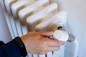 Kaloryfer zakręcony? I tak zapłacisz. Nowe prawo uderzy w lokatorów-109933
