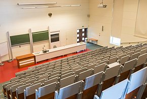 Uczelnie przeżywają oblężenie. Ten kierunek przyciąga tłumy-110074