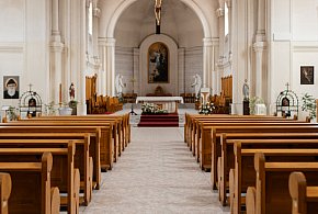 Miliony na Kościół w 2026 roku. Państwo co roku dokłada do duchownych-110723