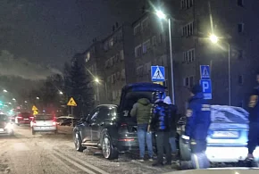 Kolizja na ul. Wojska Polskiego. Ruch wahadłowy-110929