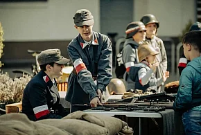 Żywa lekcja historii w Piasecznie. Animacje historyczne przy Domu „Zośki”