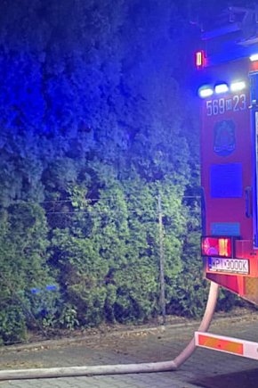 Pożar drewnianego domu. Trwa akcja gaśnicza-2658