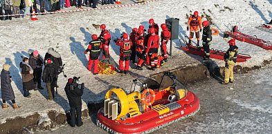 Bezpieczne ferie. Służby ratunkowe szkoliły dzieci