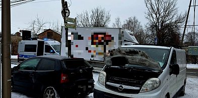 Kolizja trzech aut w Jazgarzewszczyźnie