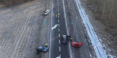 5 samochodów wpadło do rowu