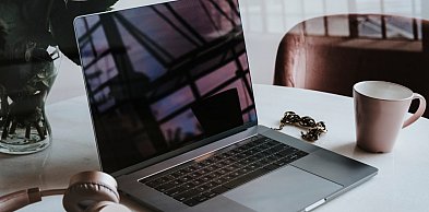 Jak urządzić domowe biuro, gdy nie masz dużego mieszkania?