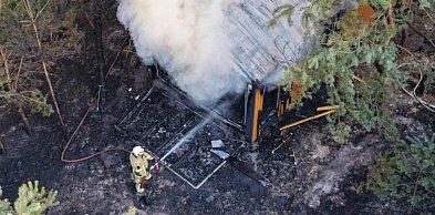 Pożar domu w Woli Prażmowskiej. Trwa zbiórka dla pogorzelców