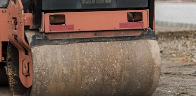 Doczekaliśmy się naprawy jednej z najgorszych dróg w powiecie