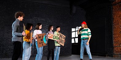 Zgłoście swoje szkolne teatry na festiwal w Tarczynie!-109521