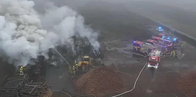 Pożar w Mikówcu – akcja strażaków o świcie-109781