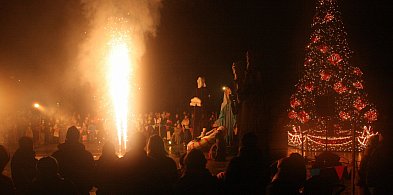 Teatr A wprowadził mieszkańców w atmosferę świąt-110602