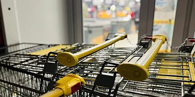 Do której sklepy w Wielką Sobotę? Tak pracują Biedronka, Lidl, Dino...