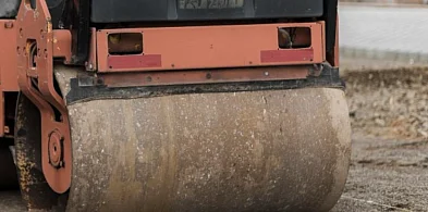 Doczekaliśmy się naprawy jednej z najgorszych dróg w powiecie