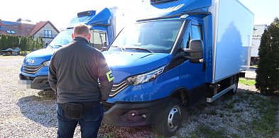 Policjanci odzyskali samochody warte blisko pół miliona złotych