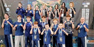 Dziesięć medali dla piaseczyńskich kickboxerów