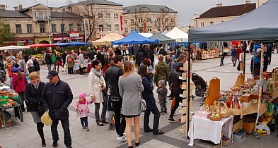 Wielkanocny kiermasz na rynku