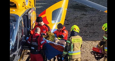 Karambol na S7. Droga zamknięta, jedna osoba śmigłowcem zabrana do szpitala