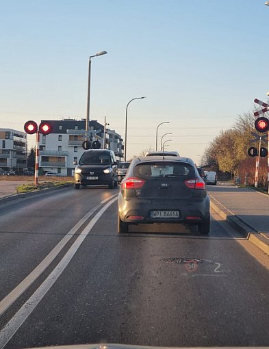 Awaria sygnalizacji świetlnej. Tworzy się gigantyczny korek