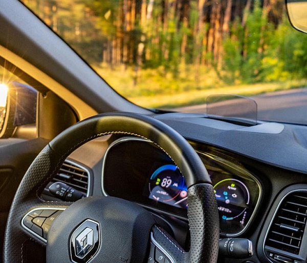 Masz to auto w garażu? Producent natychmiast wzywa na kontrolę!-108856