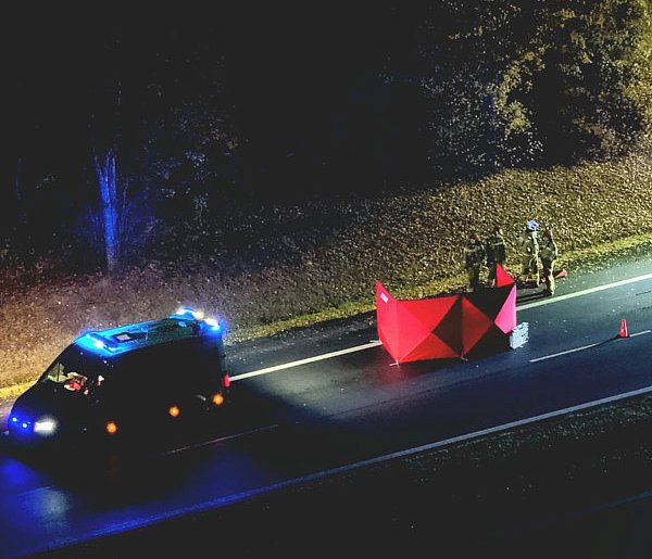 Śmiertelny wypadek na starej „siódemce”. Pas zablokowany-109479