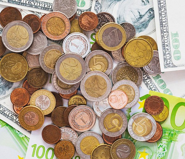 Koniec znanego kantoru internetowego. Co z poszkodowanymi po upadłości?-109581