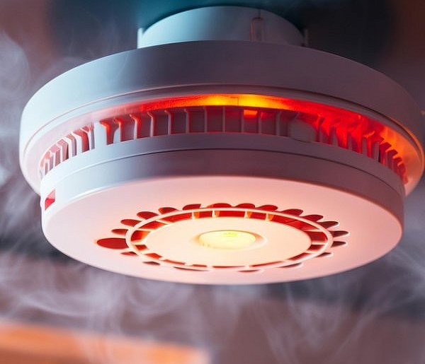 Rewolucja w przepisach pożarowych. Nowe obowiązki dla właścicieli domów i firm-109608