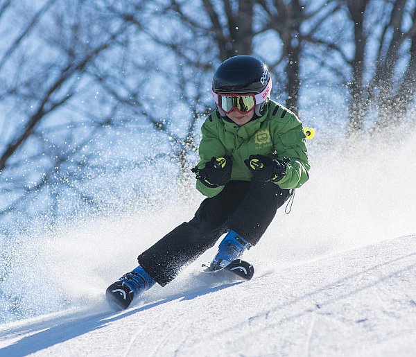 Ferie zimowe po nowemu. Decyzja MEN rozwścieczyła tysiące rodziców-109728