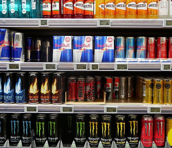 Popularne napoje pójdą ostro w górę. Rząd szykuje podwyżkę VAT-110274