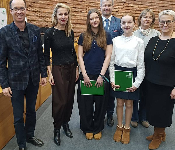 Doceniono wybitnych uczniów - 110632