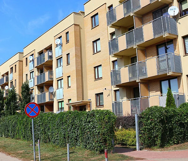 Kto zapłaci za remont balkonu? Rząd chce wreszcie to uporządkować-110973