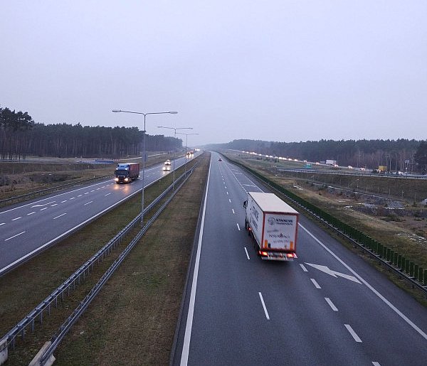 Kolejne opłaty dla kierowców. Jazda po Polsce tania nie będzie-111047