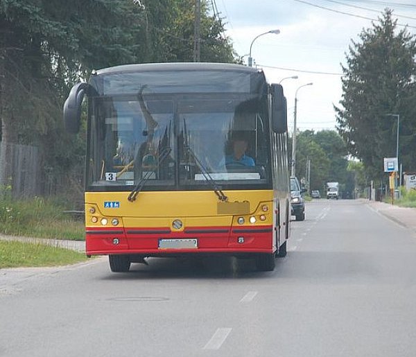 Więcej kursów i większe autobusy na liniach lokalnych od 1 kwietnia