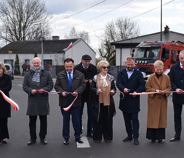 Nowa droga w Sobikowie oficjalnie otwarta