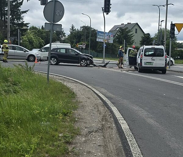 Utrudnienia na DK 79 w Żabieńcu