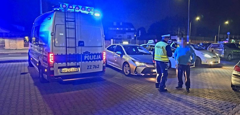 Nocna obława na kierowców z aplikacji w Piasecznie