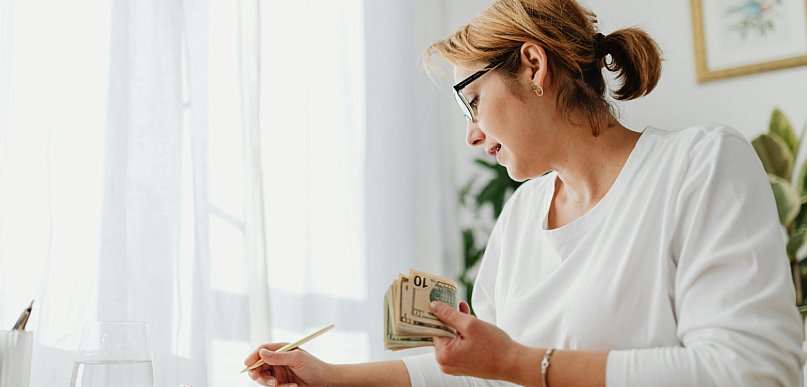 Jak planować wydatki, aby uniknąć problemów z płynnością finansową?