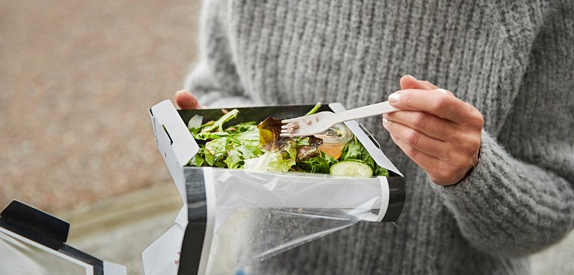 Czy dieta pudełkowa sprawdzi się w pracy i w podróży?