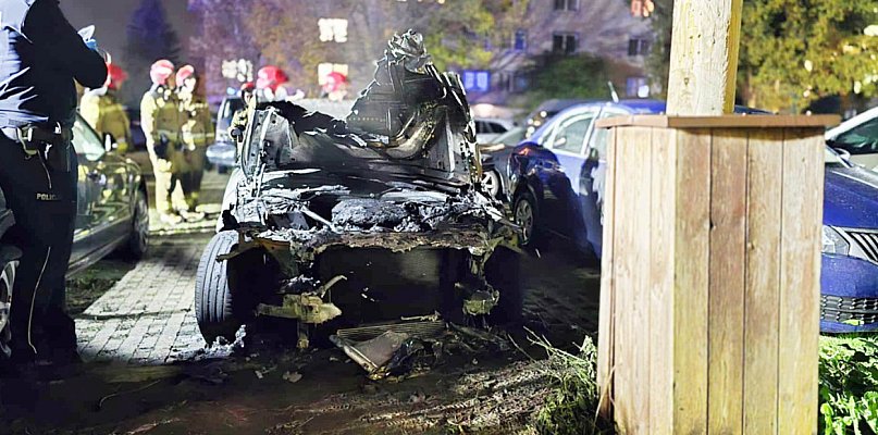 BMW stanęło w płomieniach - 109326