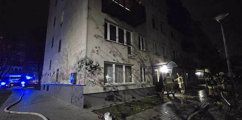 Pożar w Piasecznie, ogień pojawił się w nocy - 109667